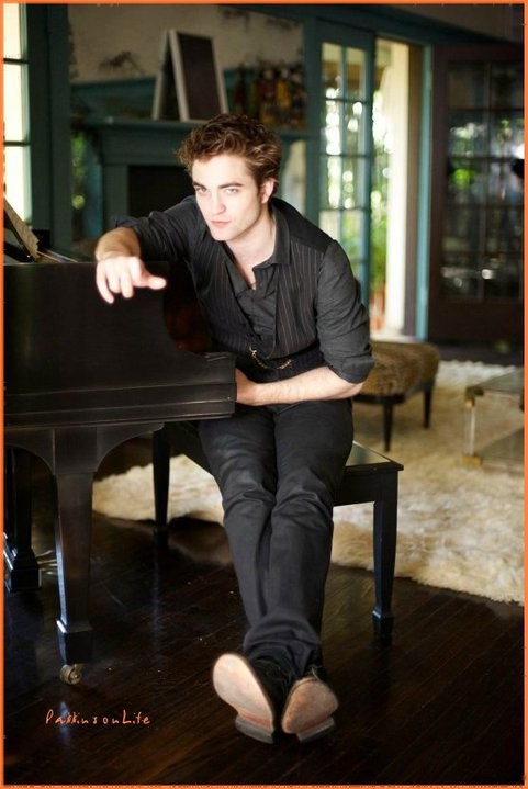 Robert Pattinson Fotoğrafları 750