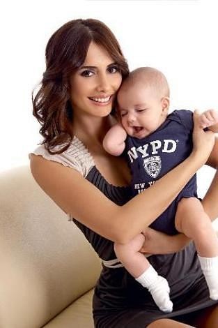 Emina Türkcan Sandal Fotoğrafı