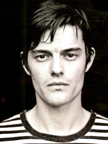 Sam Riley Fotoğrafları 1