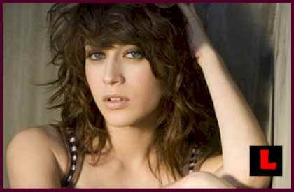 Lizzy Caplan Fotoğrafları 2