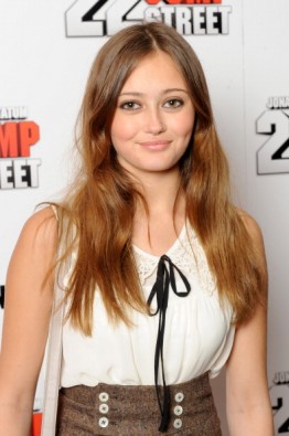 Ella Purnell Fotoğrafı