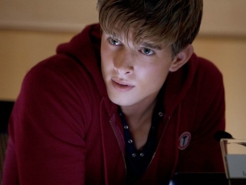 Drew Van Acker Fotoğrafı