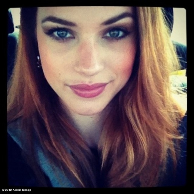 Alexis Knapp Fotoğrafları 15