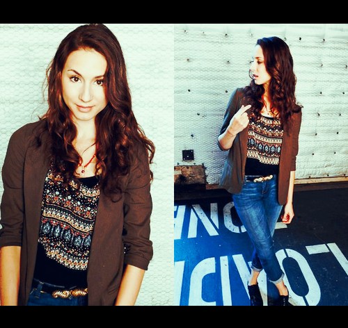 Troian Bellisario Fotoğrafı