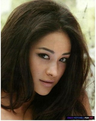 Shay Mitchell Fotoğrafları 10