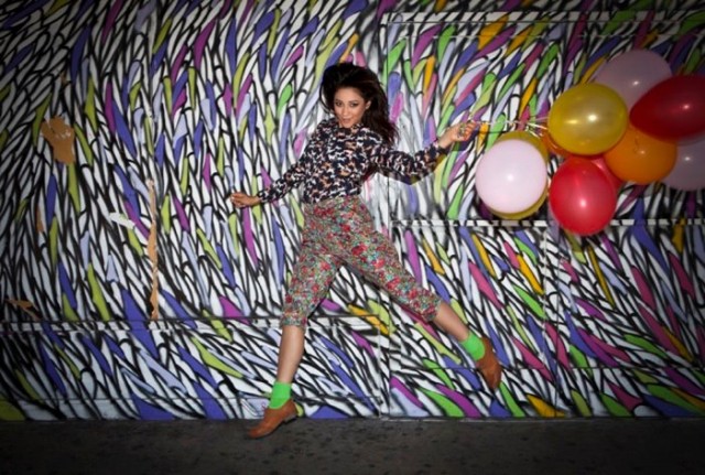 Shay Mitchell Fotoğrafı