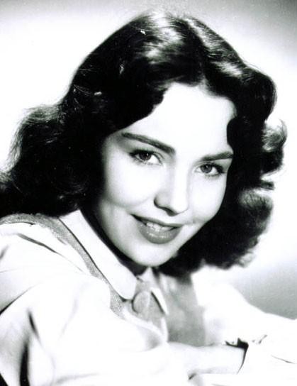 Jennifer Jones Fotoğrafları 9