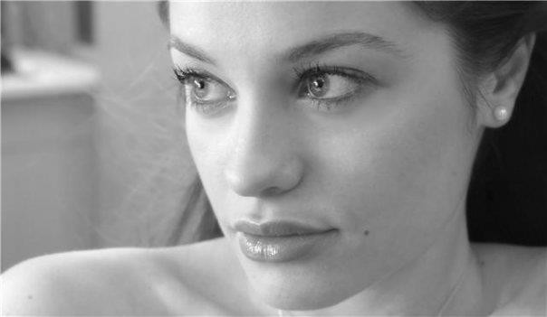 Özge Sezince Fotoğrafı