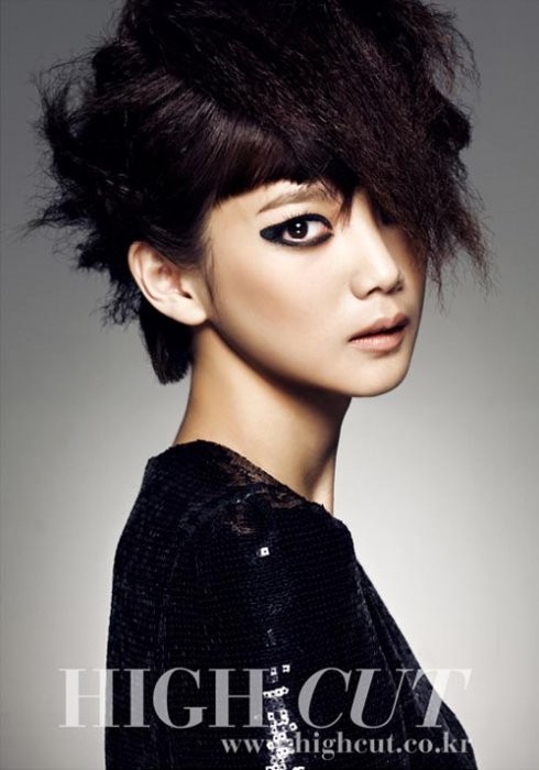 Yoon Seung-ah Fotoğrafı