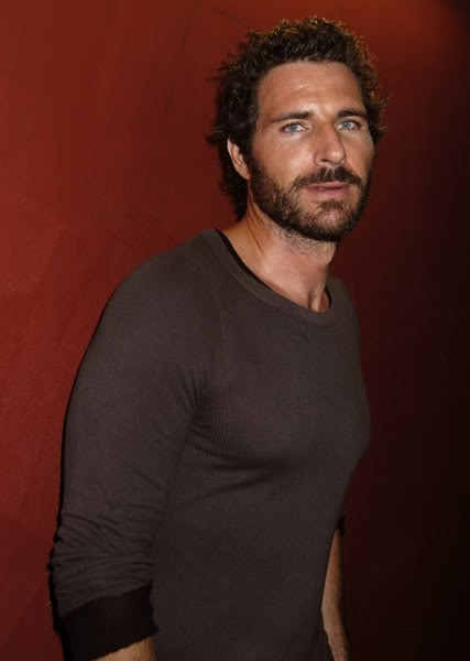 Ed Quinn Fotoğrafları 4