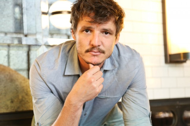 Pedro Pascal Fotoğrafları 27