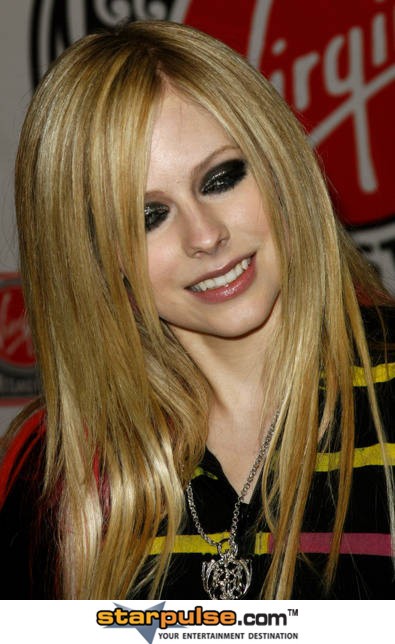 Avril Lavigne Fotoğrafları 295