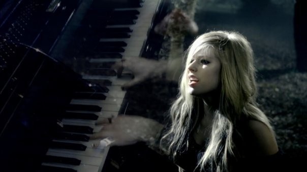 Avril Lavigne Fotoğrafları 651
