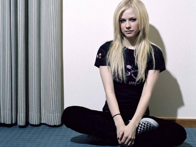 Avril Lavigne Fotoğrafları 1011