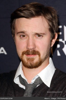 Sam Huntington Fotoğrafları 14