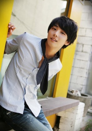 Yoon Si Yoon Fotoğrafları 124