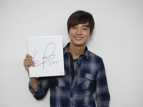 Yoon Si Yoon Fotoğrafları 130