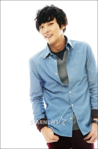 Yoon Si Yoon Fotoğrafları 141