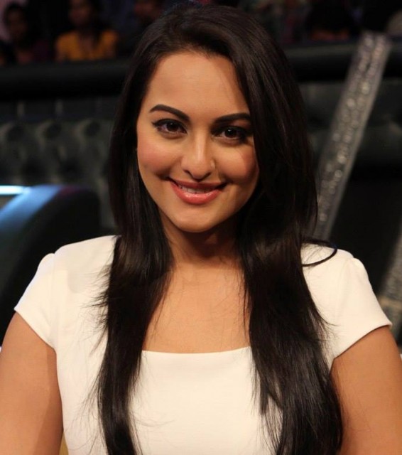 Sonakshi Sinha Fotoğrafları 232