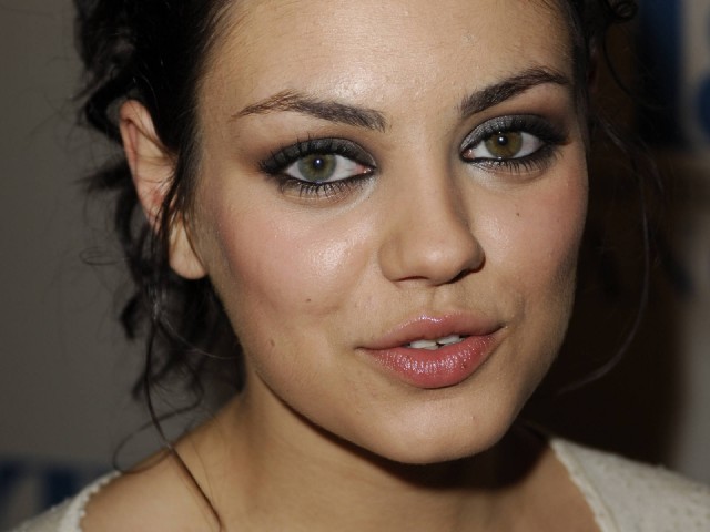 Mila Kunis Fotoğrafları 1626