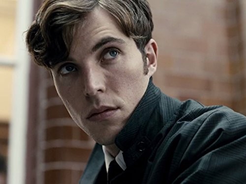 Tom Hughes (i) Fotoğrafları 3