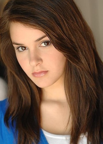 Shanley Caswell Fotoğrafı