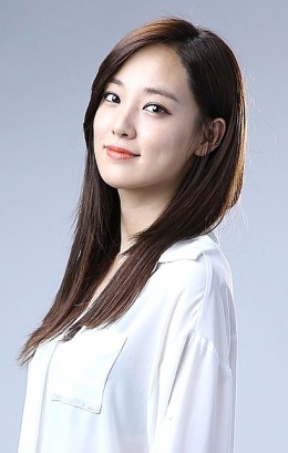 Lee Joo-yeon Fotoğrafı