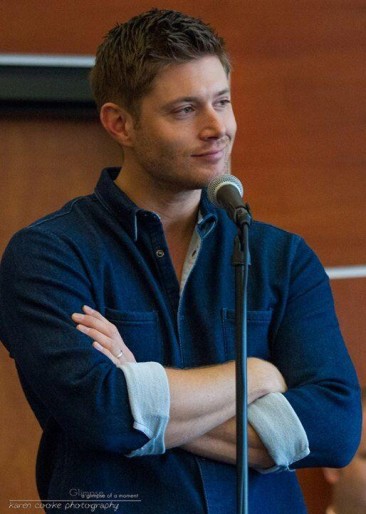 Jensen Ackles Fotoğrafı