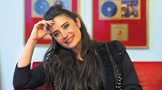 Sıla Gençoğlu Fotoğrafı