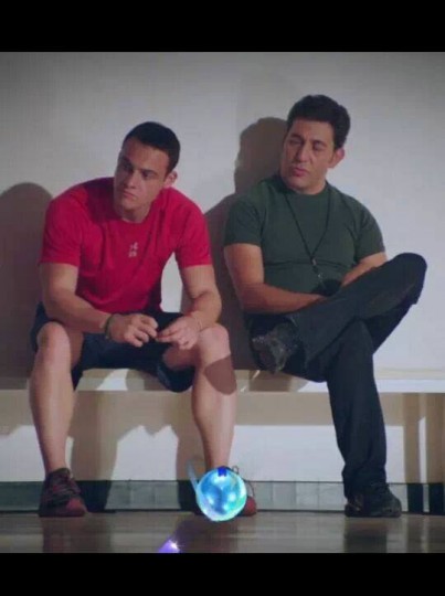 Kerem Bürsin Fotoğrafı