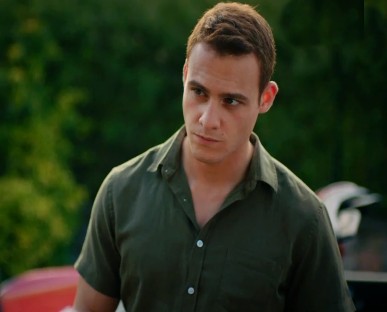 Kerem Bürsin Fotoğrafı