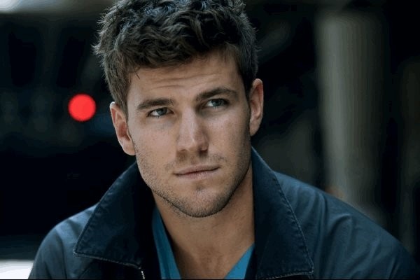 Austin Stowell Fotoğrafları 2