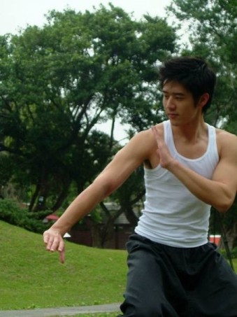 George Hu Fotoğrafı