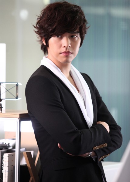 Lee Jang-woo Fotoğrafı