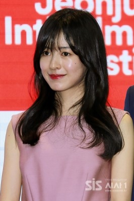 Ji Woo Fotoğrafı