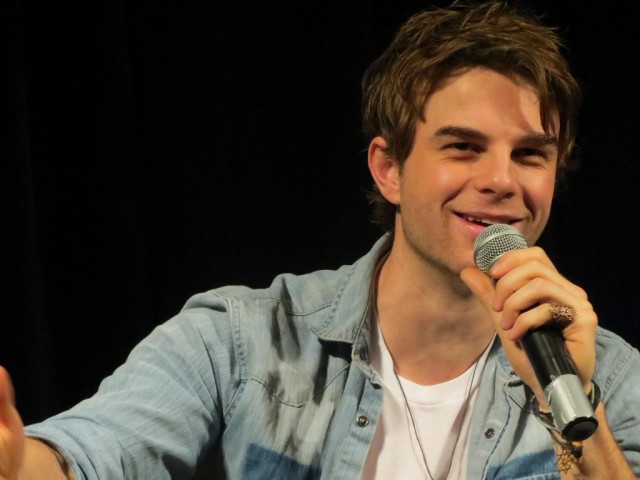 Nathaniel Buzolic Fotoğrafları 19