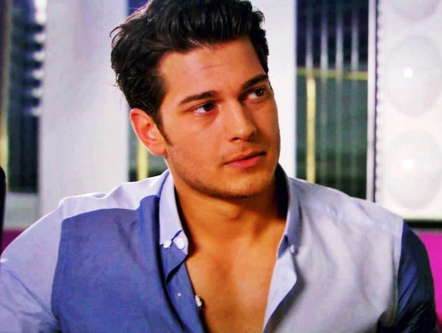 Çağatay Ulusoy Fotoğrafları 651