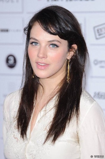 Jessica Brown-Findlay Fotoğrafı