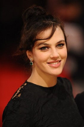 Jessica Brown-Findlay Fotoğrafları 68