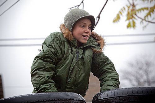 Ethan Cutkosky Fotoğrafı