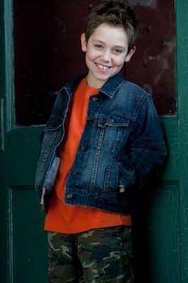Ethan Cutkosky Fotoğrafı