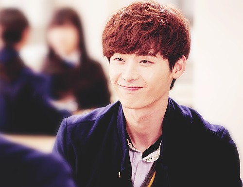 Lee Jong-suk Fotoğrafı