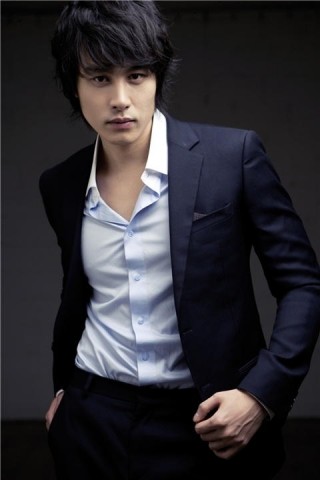 Song Yoo-ha Fotoğrafı