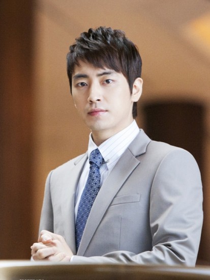 Lee Joon Hyuk Fotoğrafı