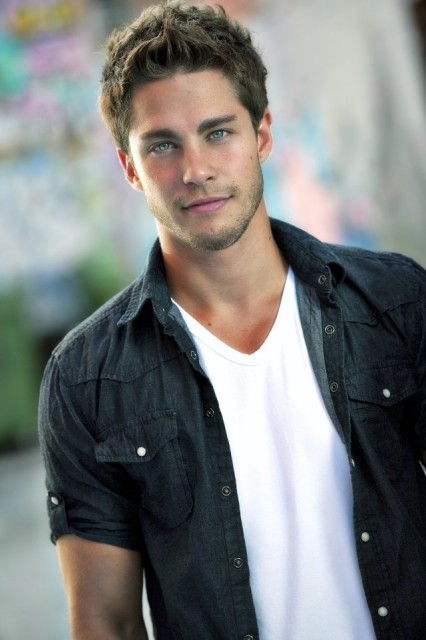 Dean Geyer Fotoğrafları 25