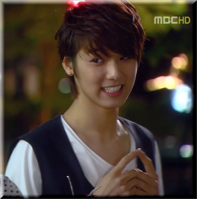 Kang Min-hyuk Fotoğrafı