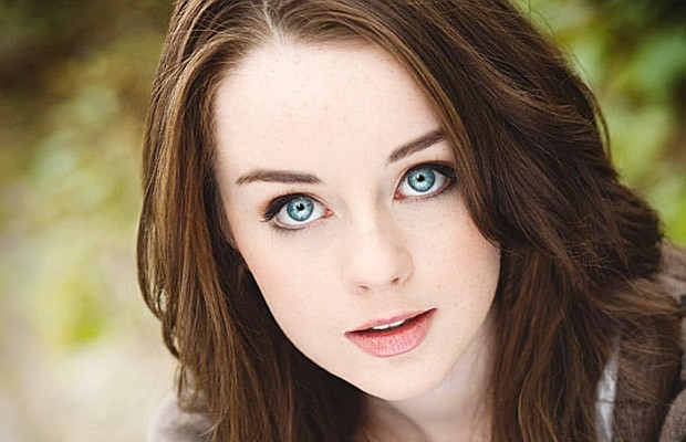 Kacey Rohl Fotoğrafı