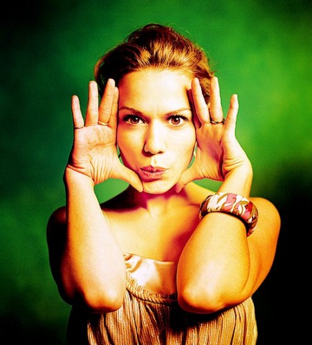 Bethany Joy Lenz Fotoğrafı