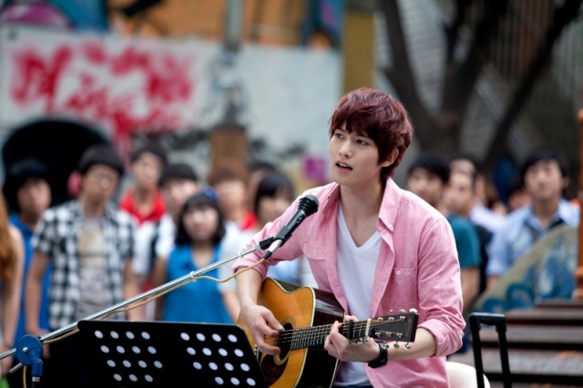 Lee Jong-hyun Fotoğrafı