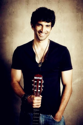 Aditya Roy Kapoor Fotoğrafı